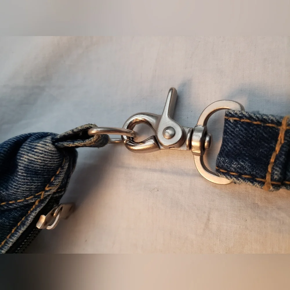 Denim Shoulder Bag with Floral Embroidery - Blue - Picture 4 of 6